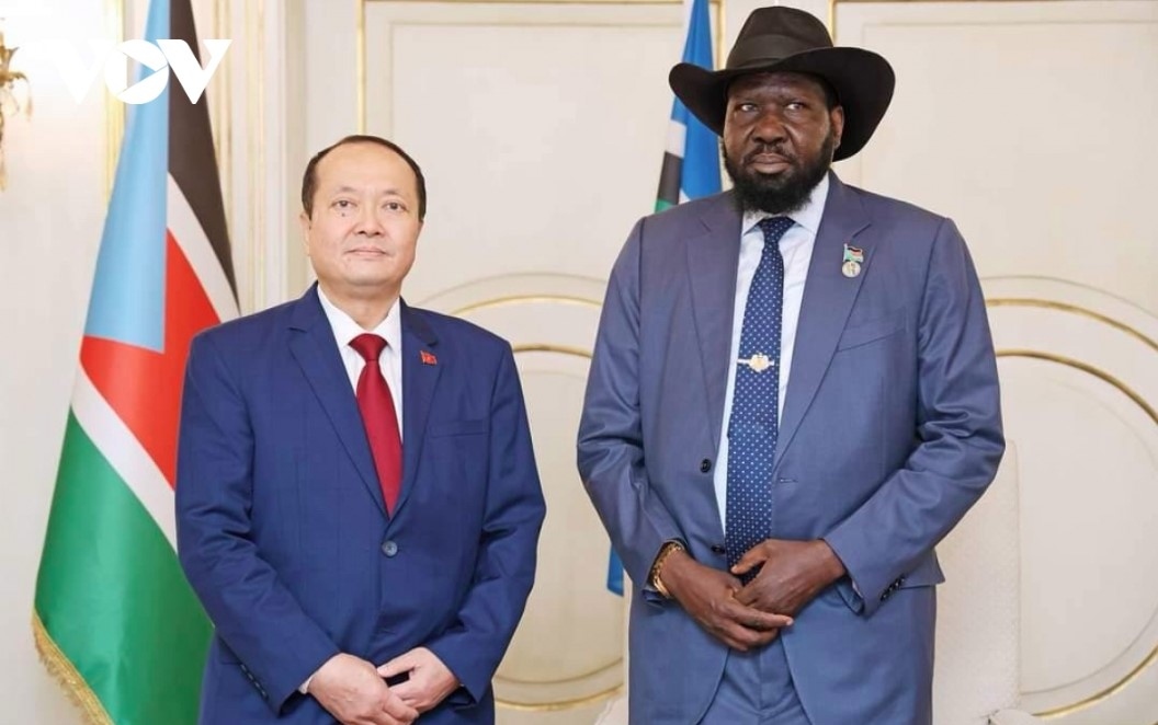 South Sudan aspires to push all-around cooperation with Vietnam